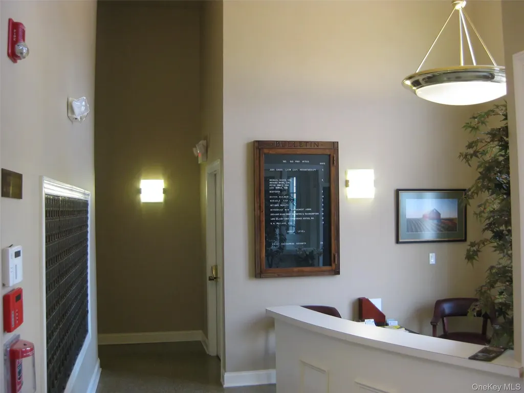 21 W 2nd Street Riverhead NY 11901