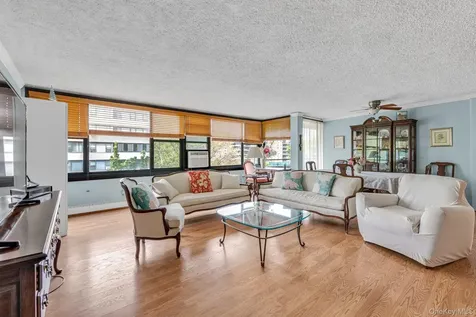 166-26 Powells Cove Boulevard Beechhurst NY 11357