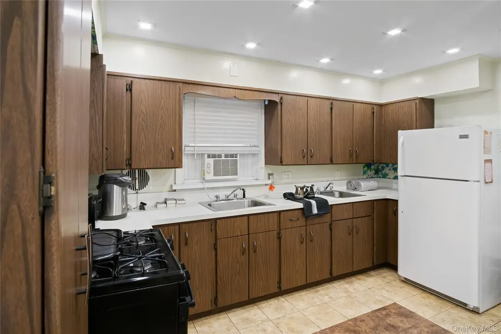 37 Nelshore Drive Monticello NY 12701