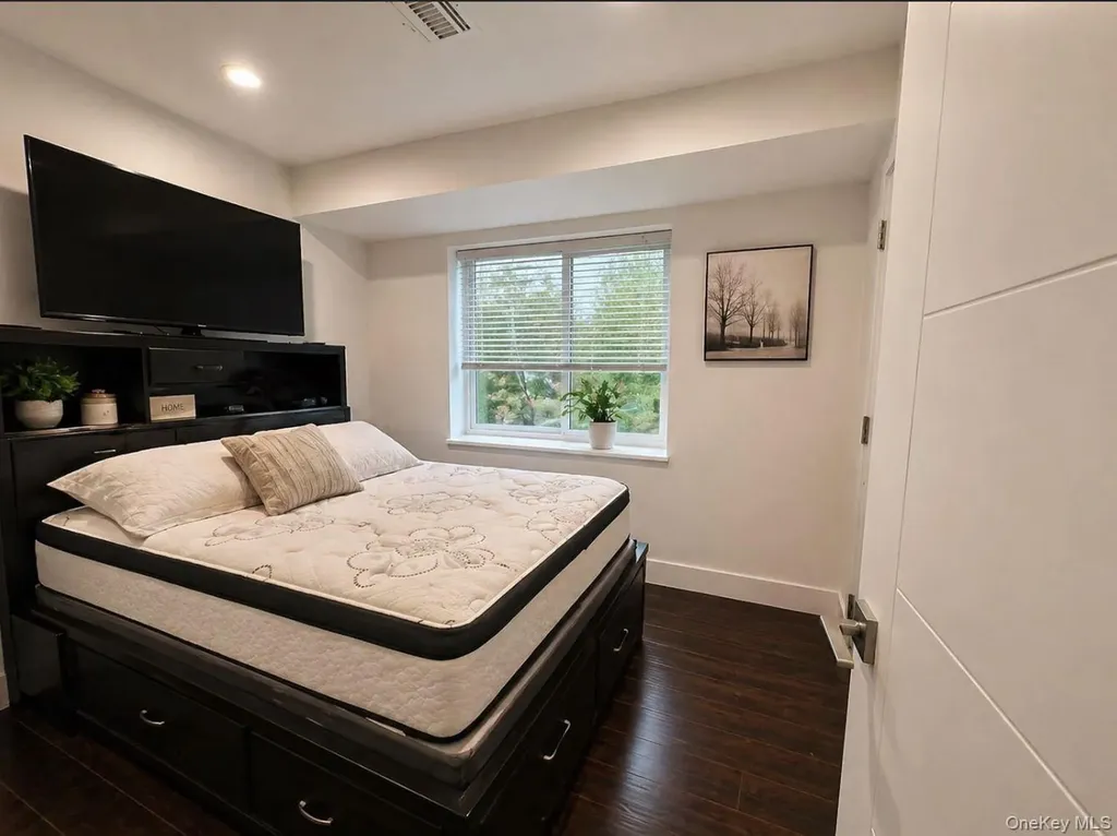 157-18 65th Avenue Fresh Meadows NY 11367