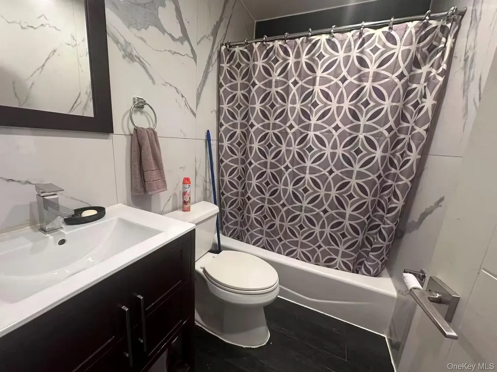 157-18 65th Avenue Fresh Meadows NY 11367