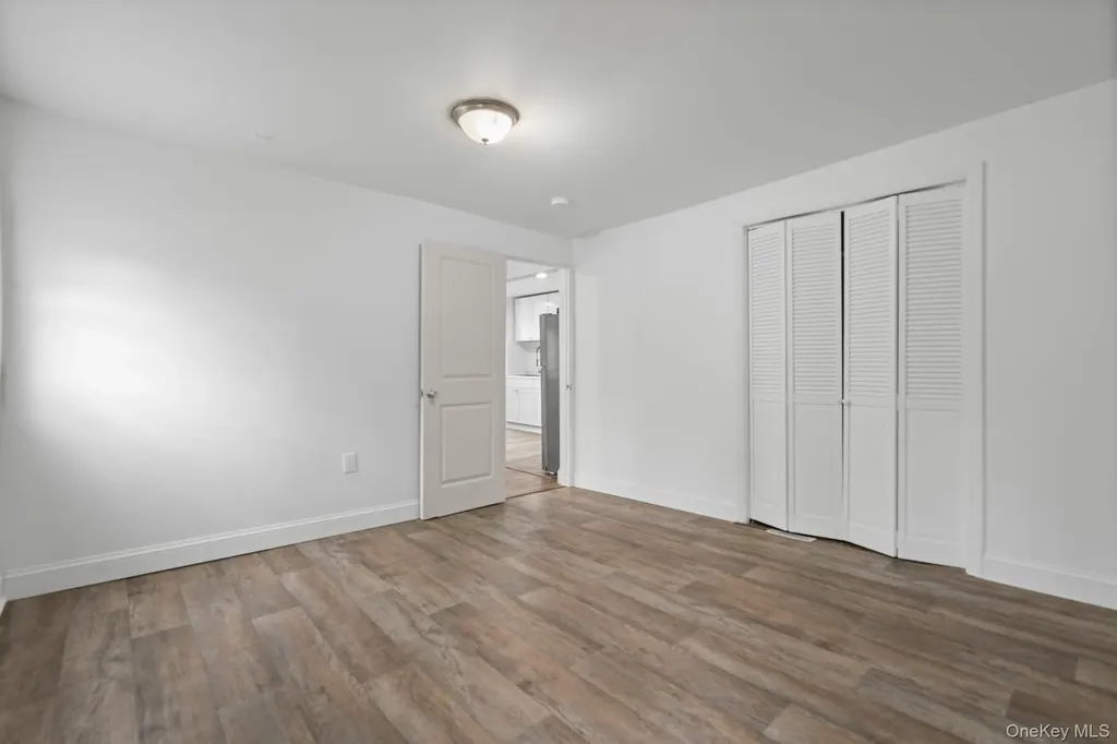 637 Violet Avenue Hyde Park NY 12538