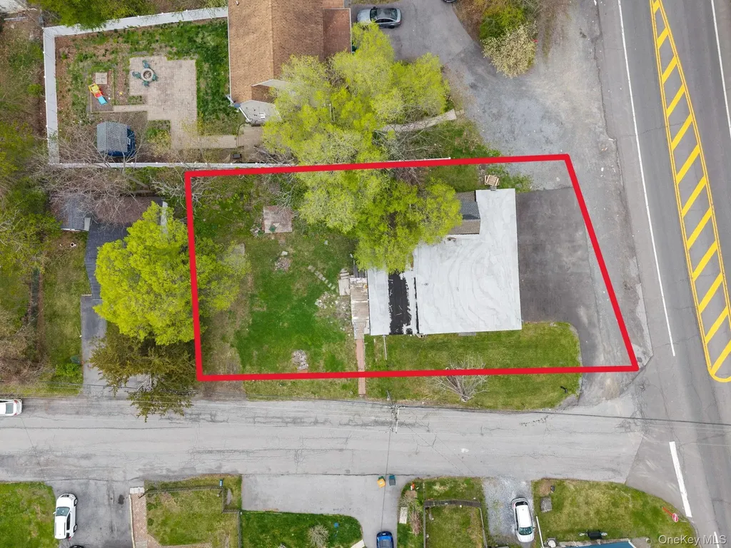 637 Violet Avenue Hyde Park NY 12538