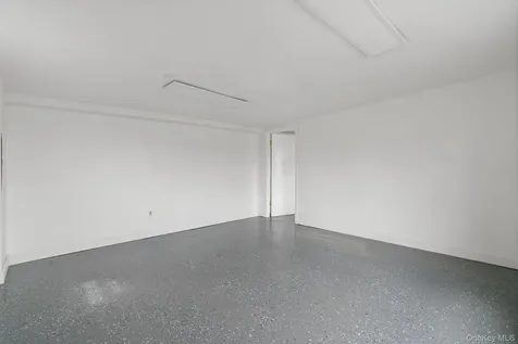 637 Violet Avenue Hyde Park NY 12538