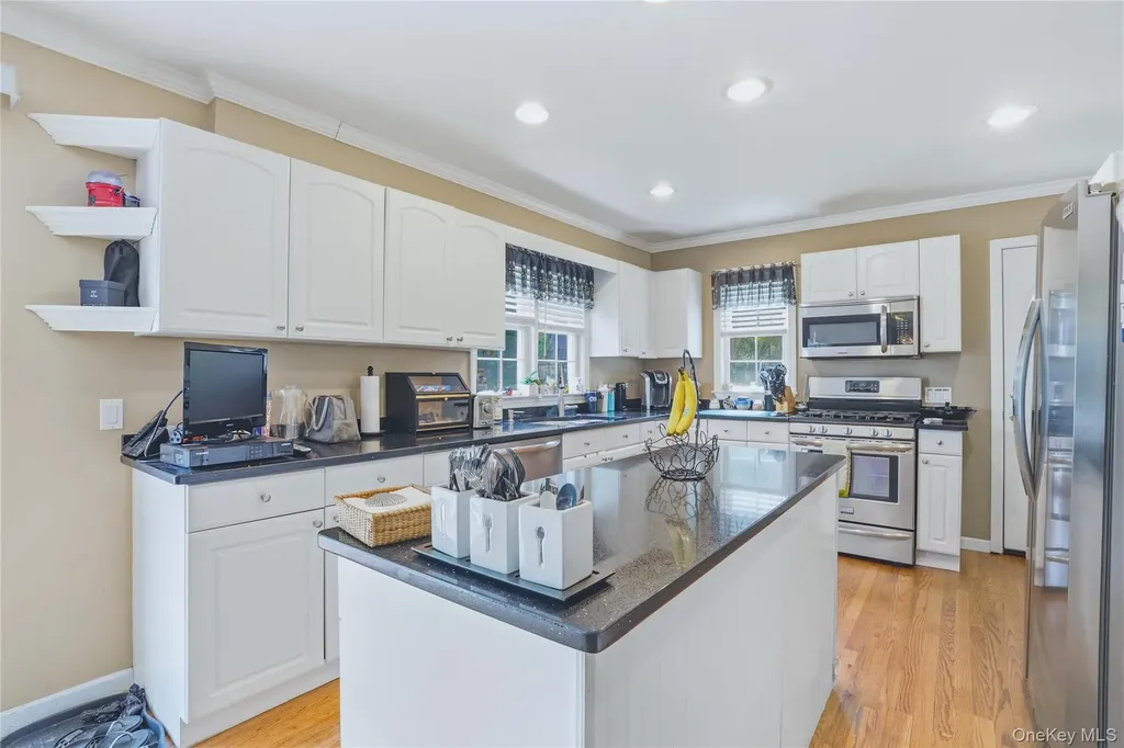 21 Evarts Avenue White Plains NY 10607