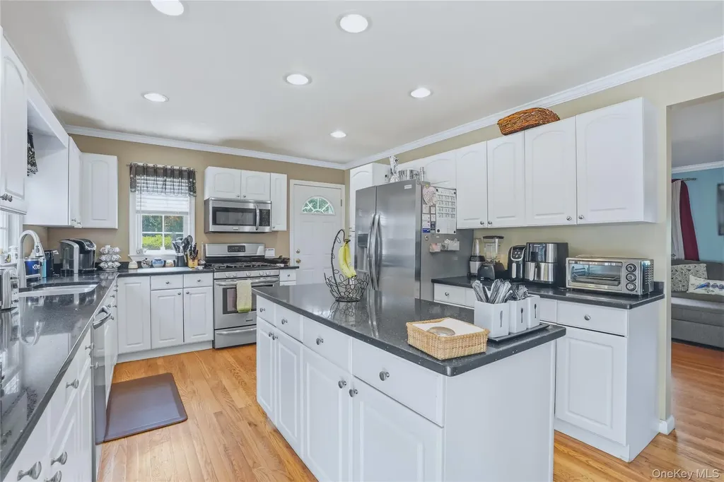 21 Evarts Avenue White Plains NY 10607