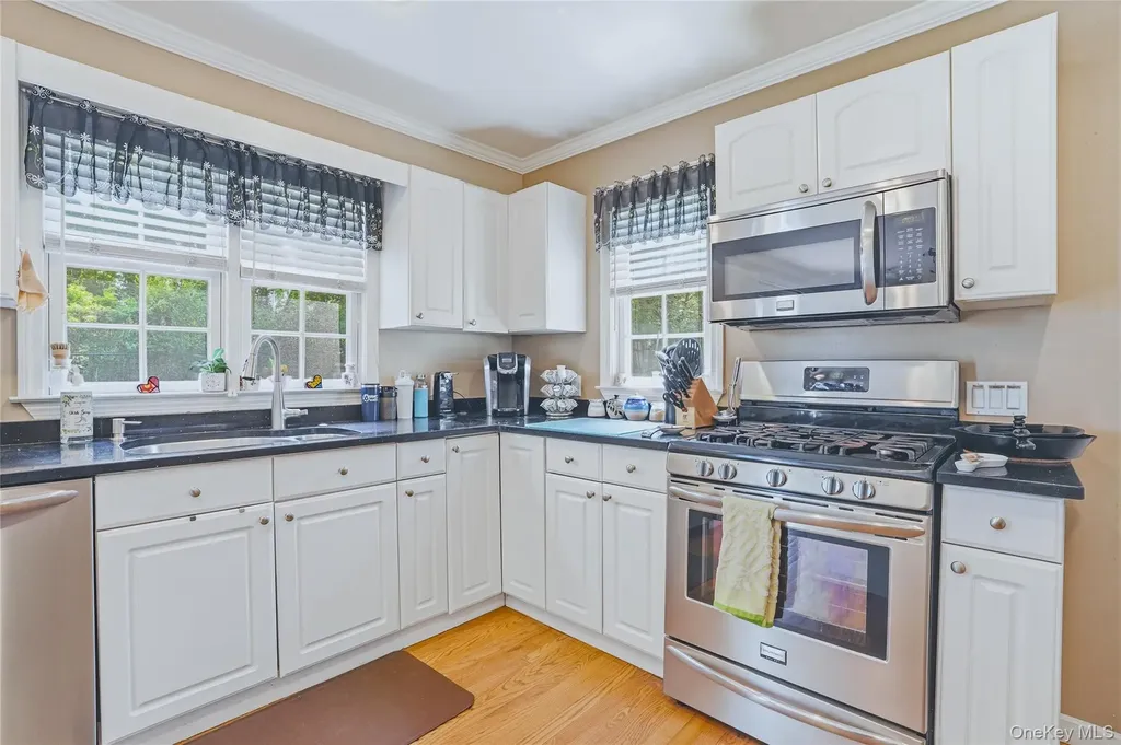21 Evarts Avenue White Plains NY 10607