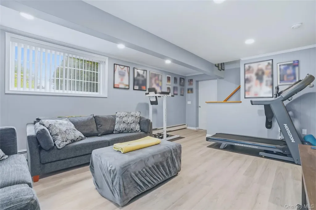 21 Evarts Avenue White Plains NY 10607
