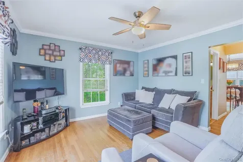 21 Evarts Avenue White Plains NY 10607