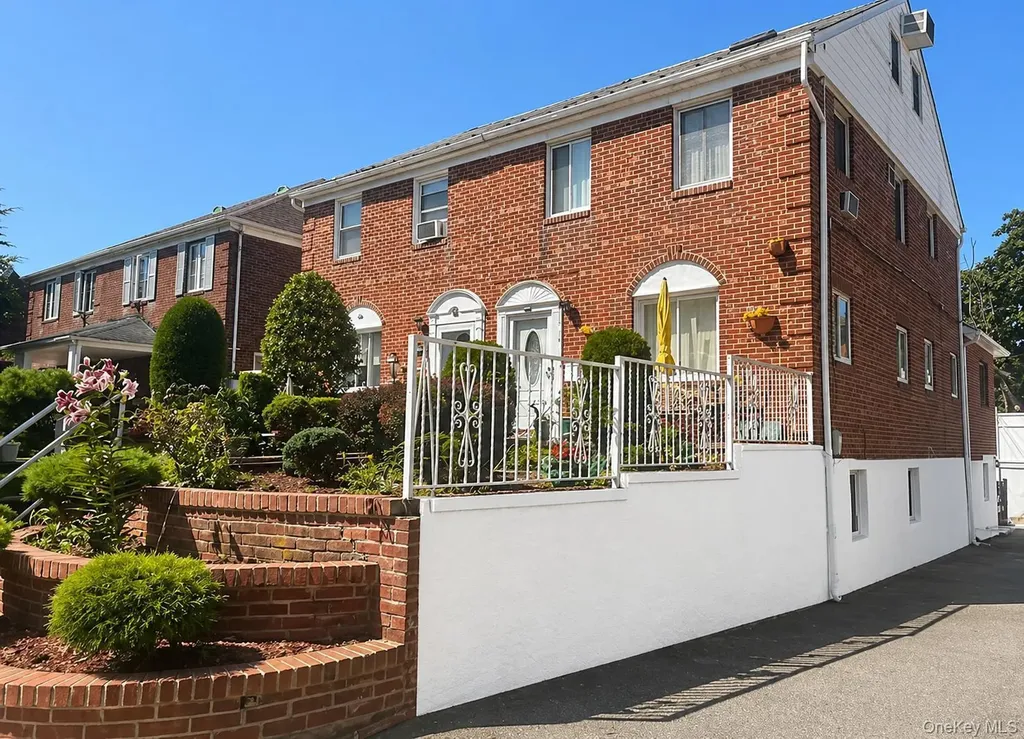 7314 174th Street Fresh Meadows NY 11366