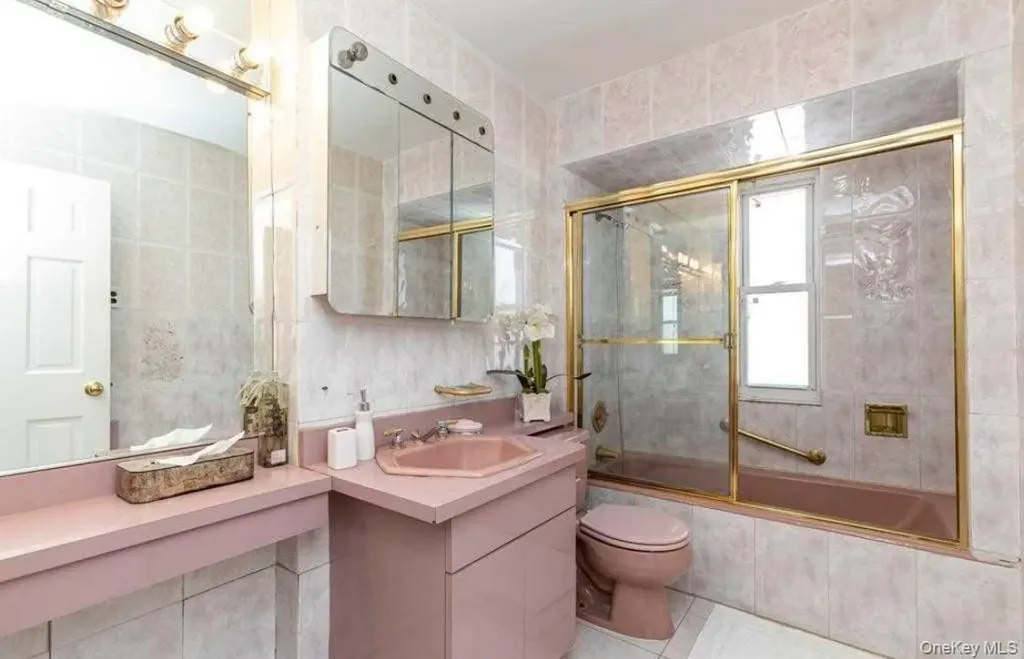 7314 174th Street Fresh Meadows NY 11366