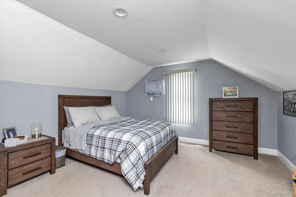 65 Liggett Road Valley Stream NY 11581