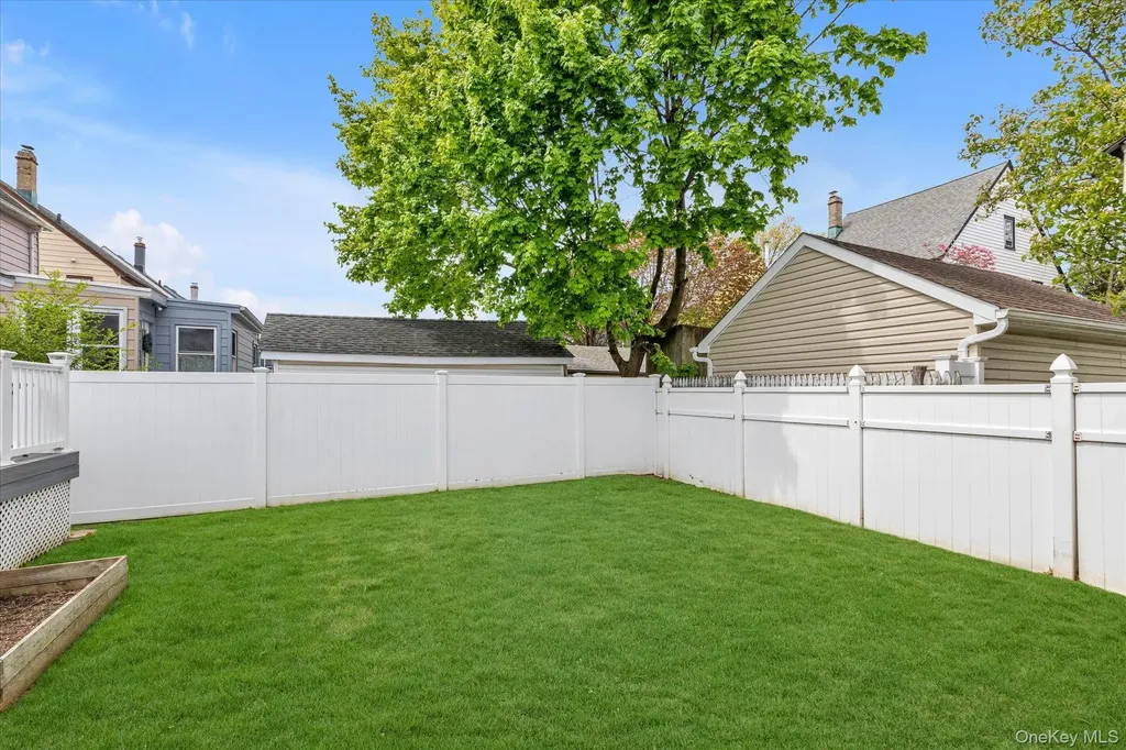 65 Liggett Road Valley Stream NY 11581