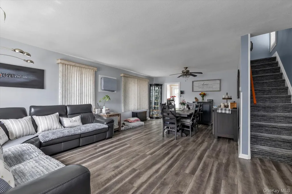 65 Liggett Road Valley Stream NY 11581