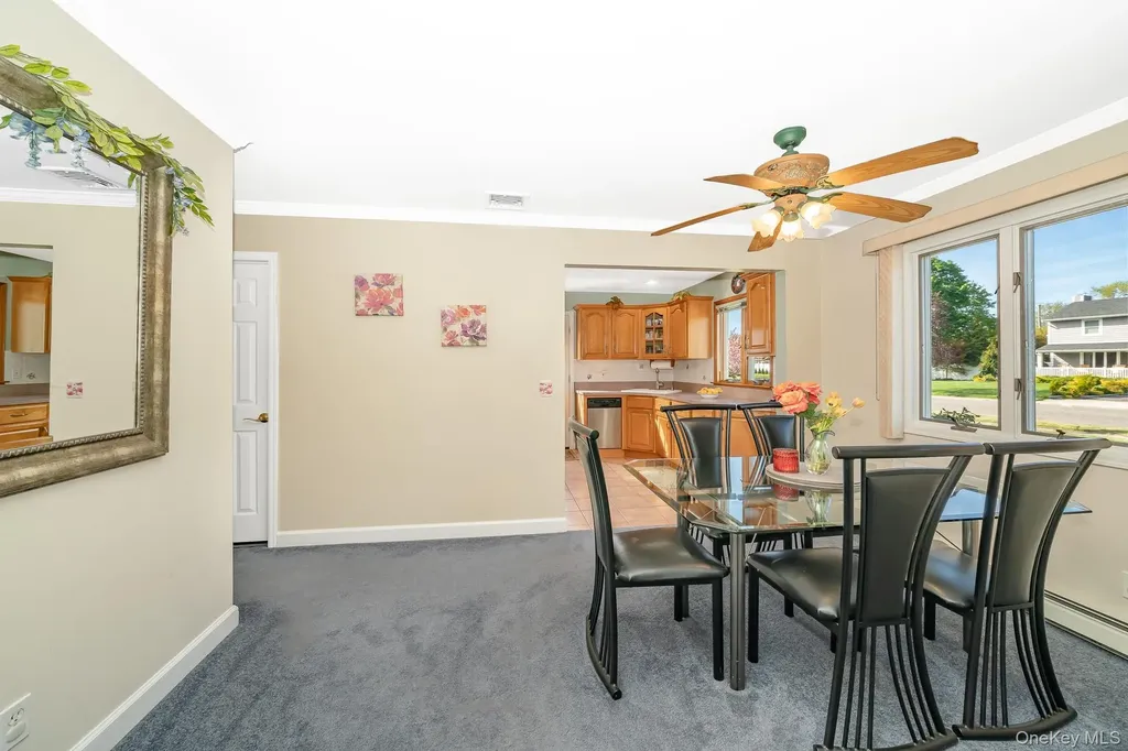 18 Byron Road Commack NY 11725