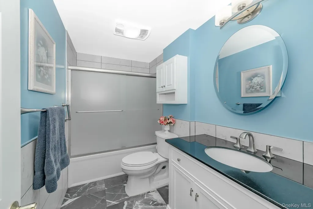 18 Byron Road Commack NY 11725