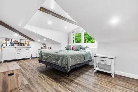 11 Forest Place Lake Peekskill NY 10537