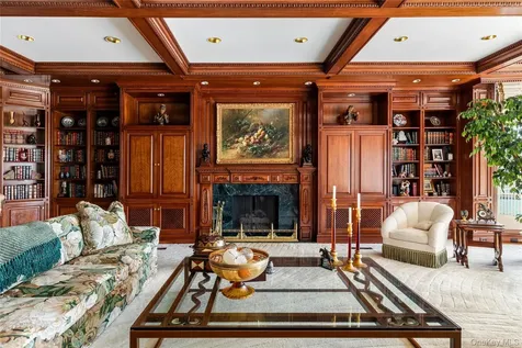 1245 Veeder Drive Hewlett Bay Park NY 11557