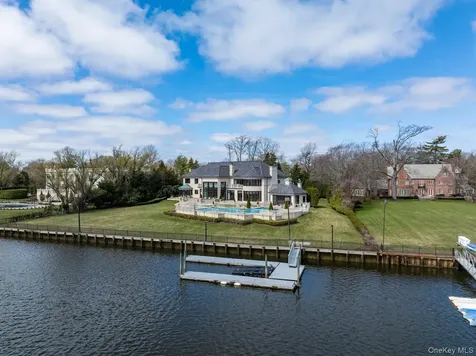1245 Veeder Drive Hewlett Bay Park NY 11557
