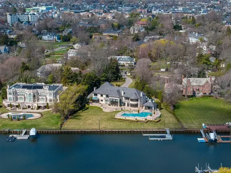 1245 Veeder Drive Hewlett Bay Park NY 11557