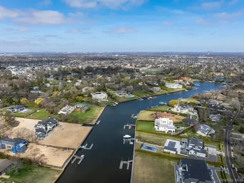 1245 Veeder Drive Hewlett Bay Park NY 11557