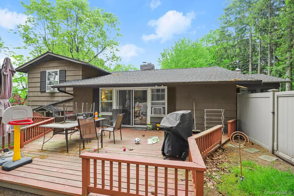 104 Forest Drive Mount Kisco NY 10549