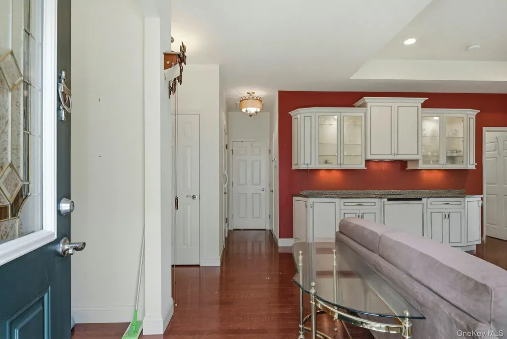 48 Augusta Drive Medford NY 11763