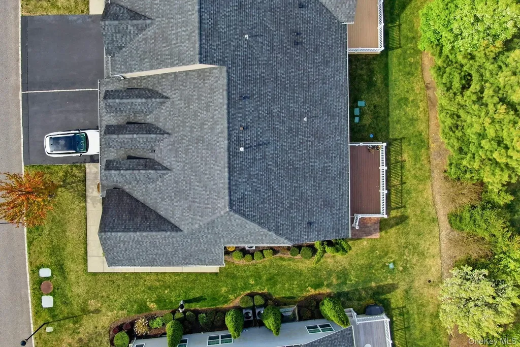 48 Augusta Drive Medford NY 11763