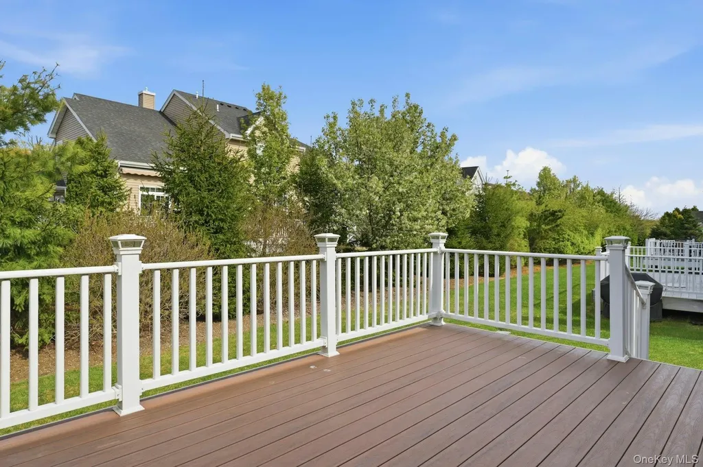 48 Augusta Drive Medford NY 11763