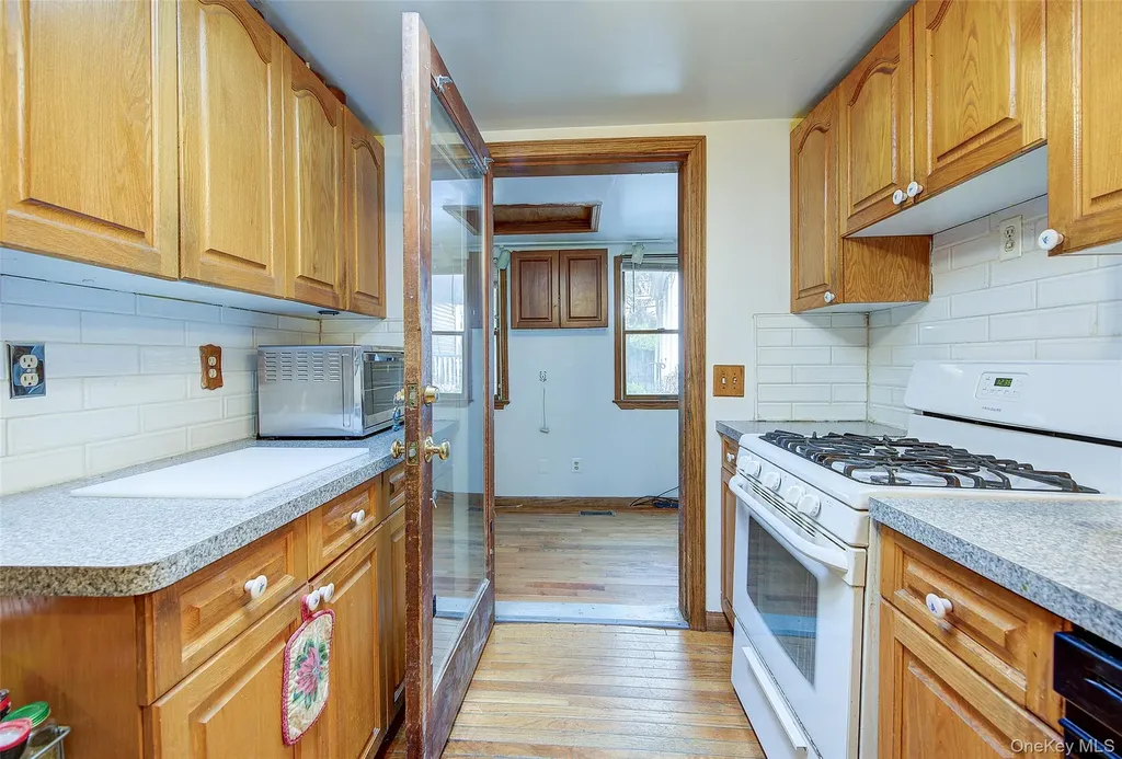 149-07 12th Avenue Whitestone NY 11357