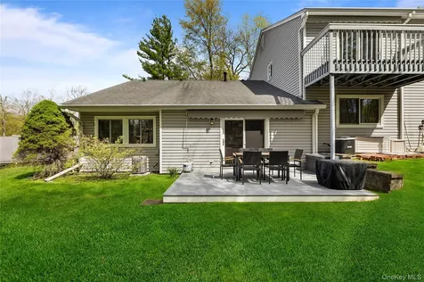 142 Flintlock Way Yorktown Heights NY 10598