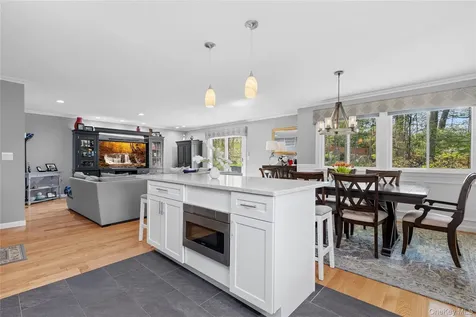 142 Flintlock Way Yorktown Heights NY 10598