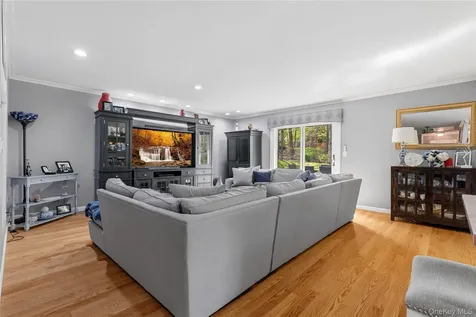 142 Flintlock Way Yorktown Heights NY 10598