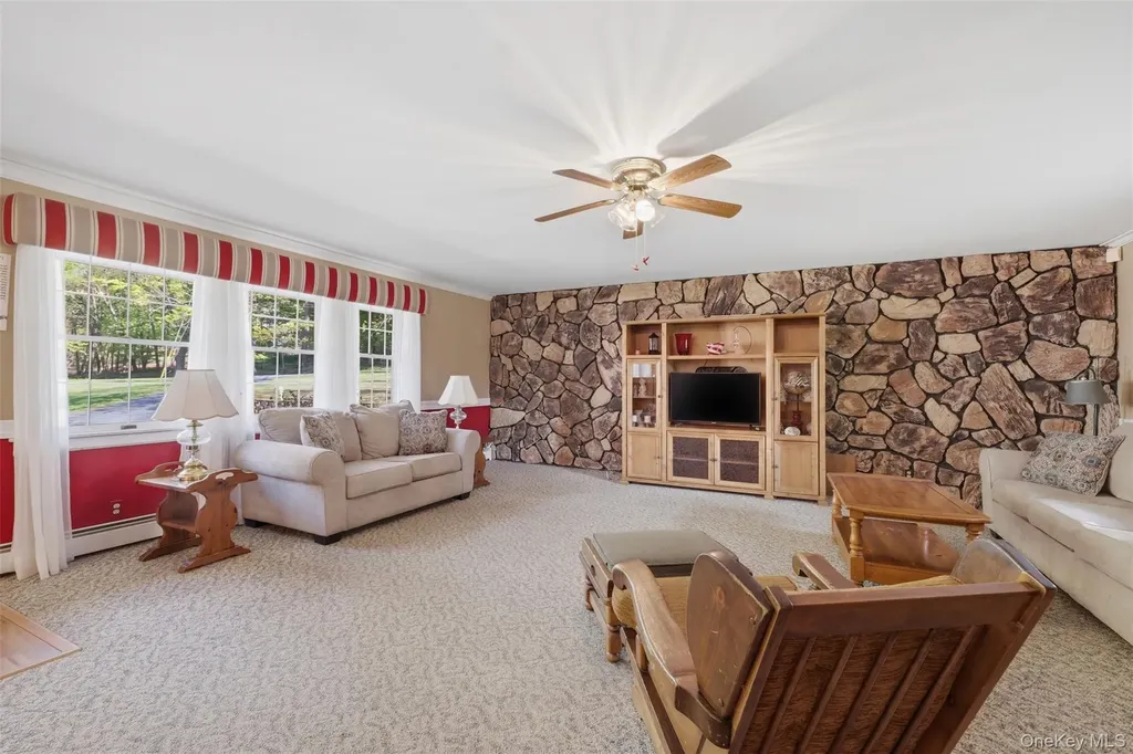 89 W Ridge Road Warwick NY 10990