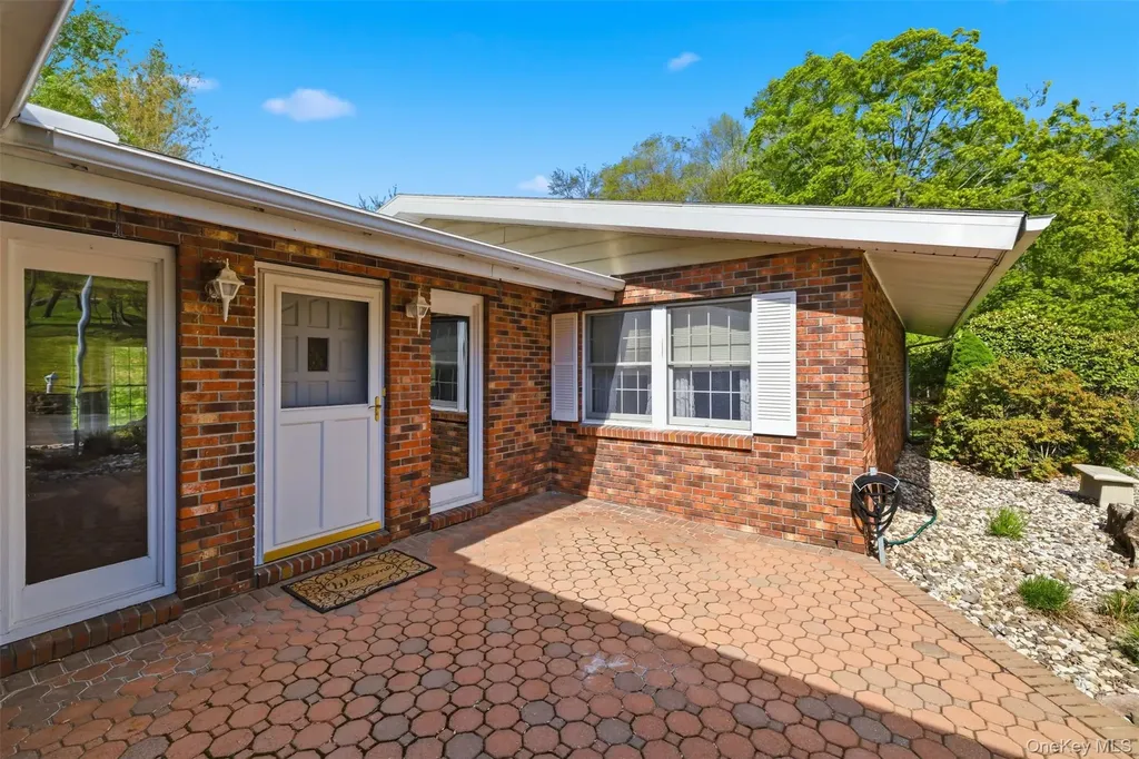 89 W Ridge Road Warwick NY 10990