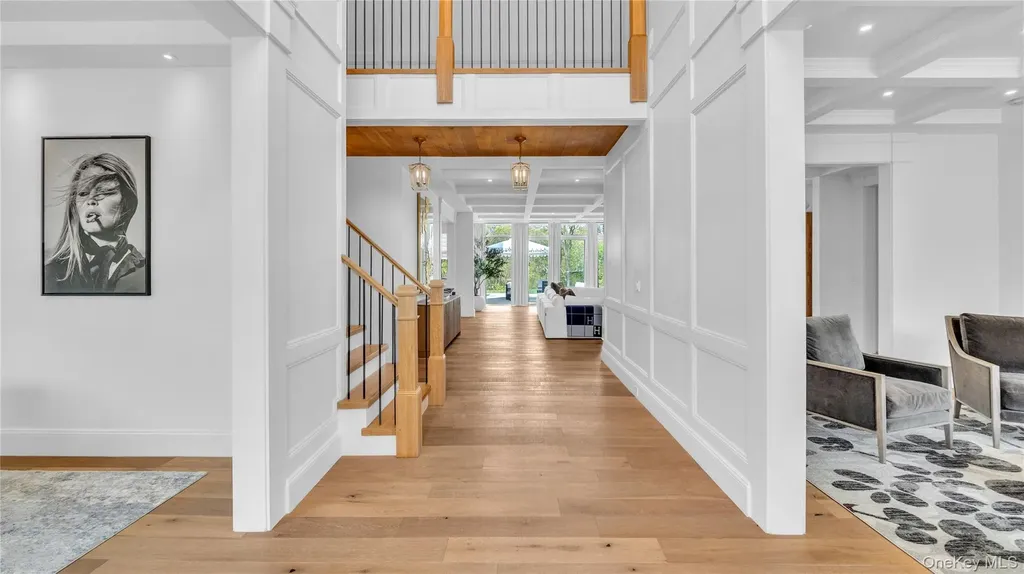 5 Gerry Lane Lloyd Neck NY 11743