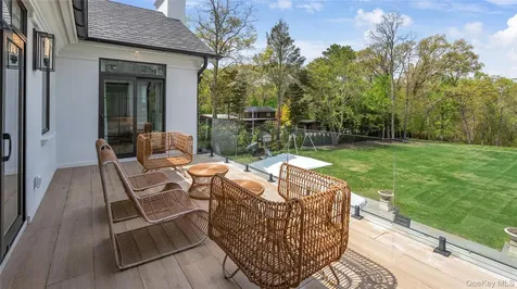 5 Gerry Lane Lloyd Neck NY 11743