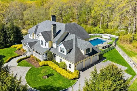 84 Twin Lakes Drive Bedford NY 10506