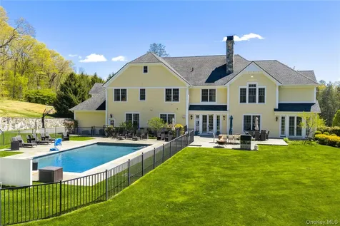 84 Twin Lakes Drive Bedford NY 10506