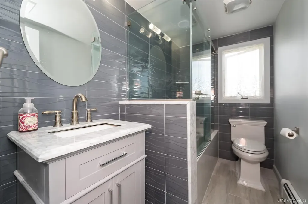 3414 Riverside Drive Oceanside NY 11572