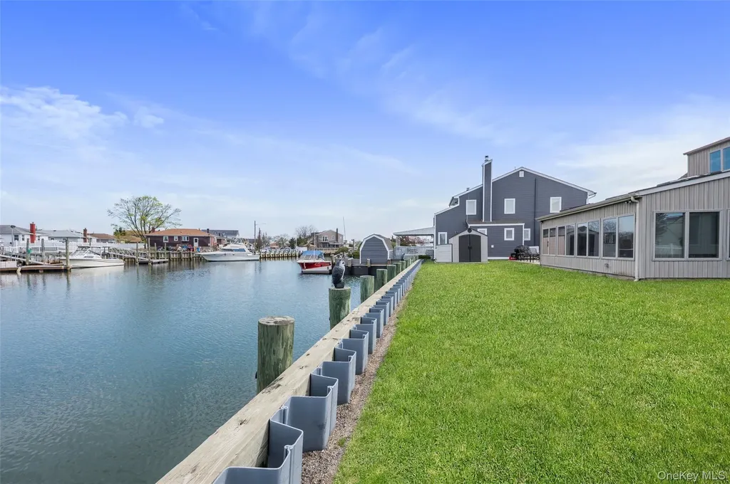 3414 Riverside Drive Oceanside NY 11572