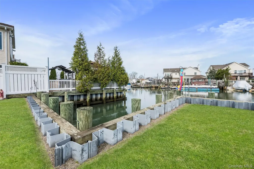 3414 Riverside Drive Oceanside NY 11572