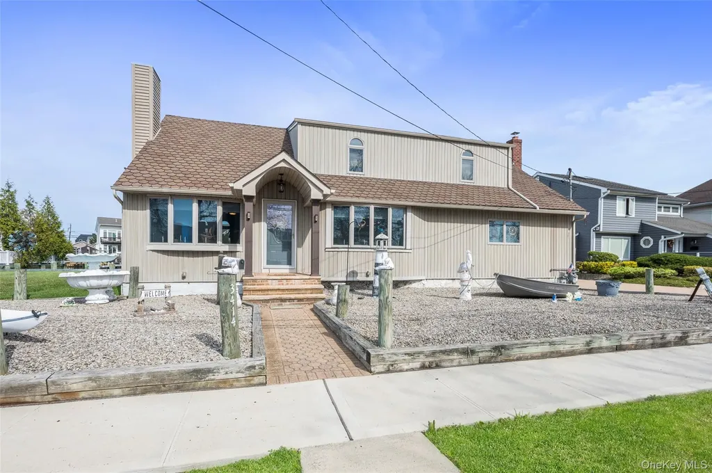 3414 Riverside Drive Oceanside NY 11572