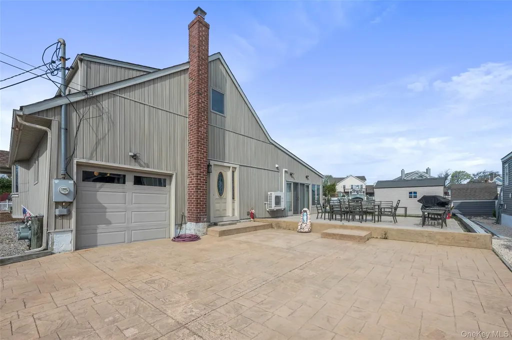 3414 Riverside Drive Oceanside NY 11572