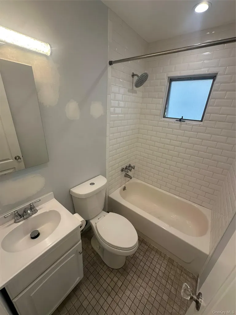Howard Beach NY 11414