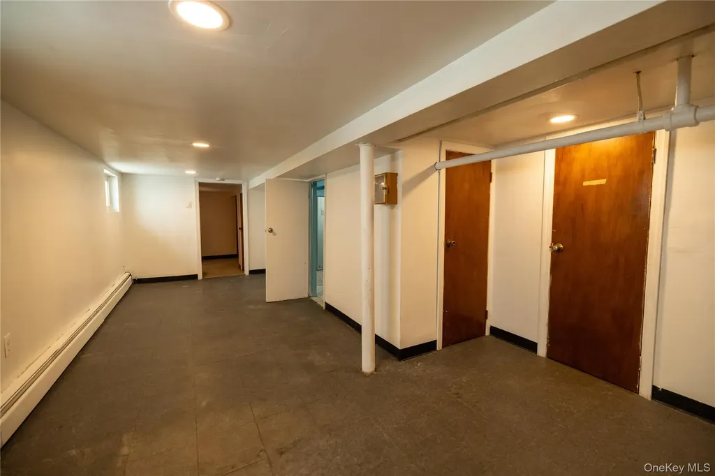 2941 Middletown Road Bronx NY 10461