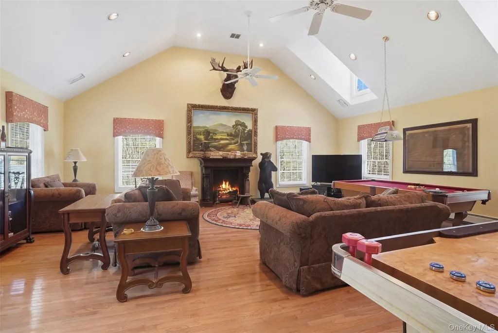 17 Skyview Lane Mahopac NY 10541