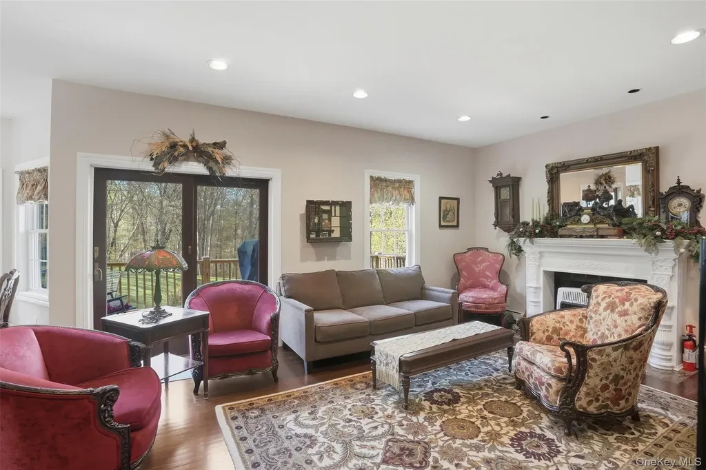 17 Skyview Lane Mahopac NY 10541