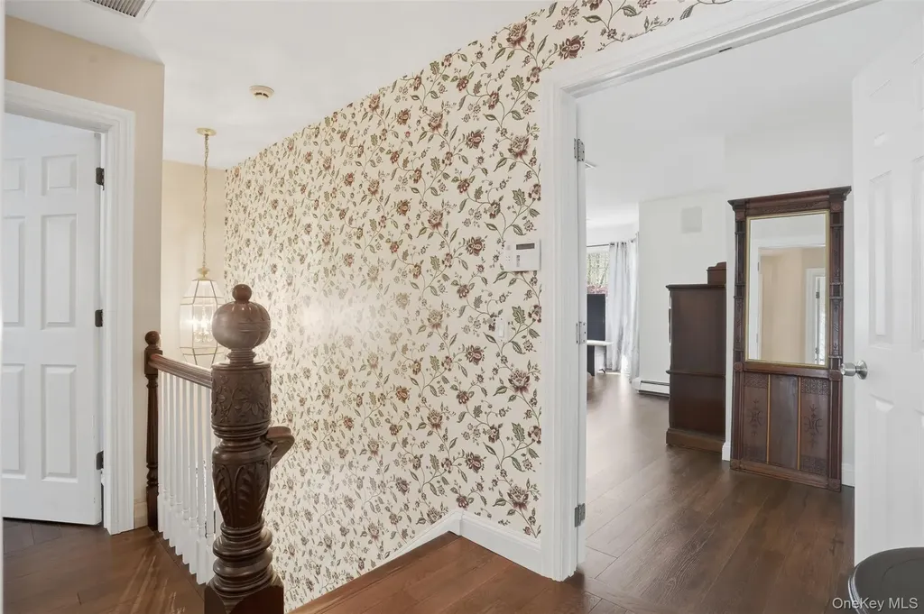 17 Skyview Lane Mahopac NY 10541
