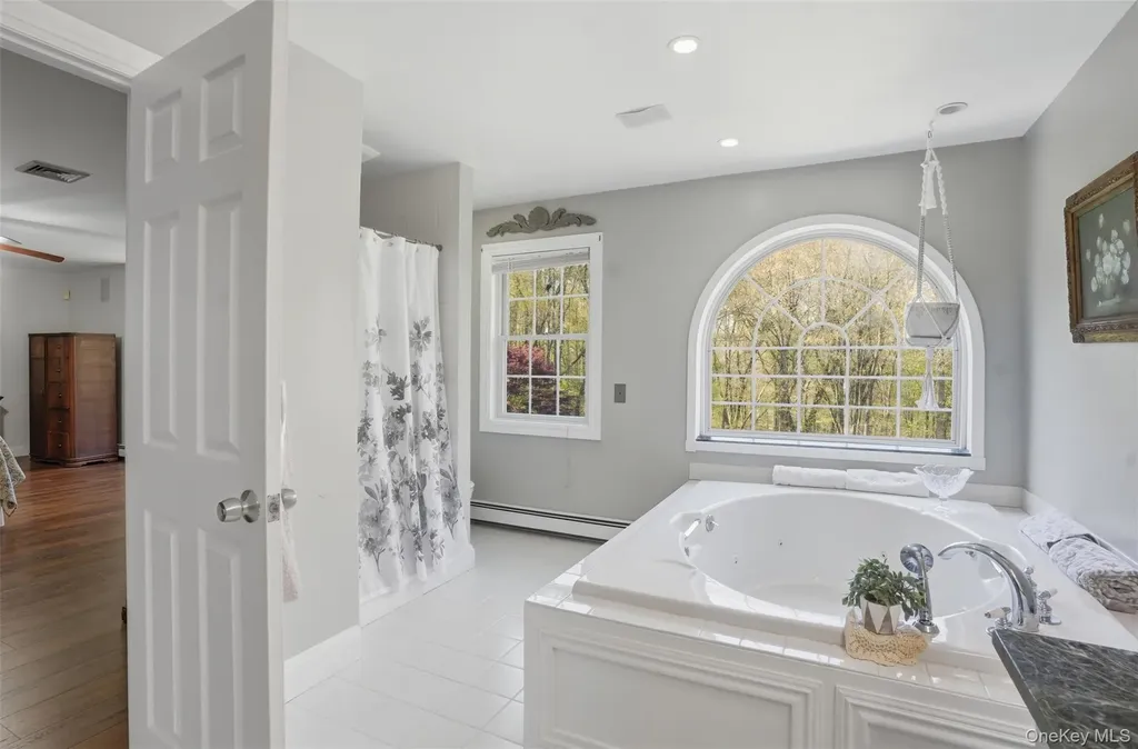 17 Skyview Lane Mahopac NY 10541